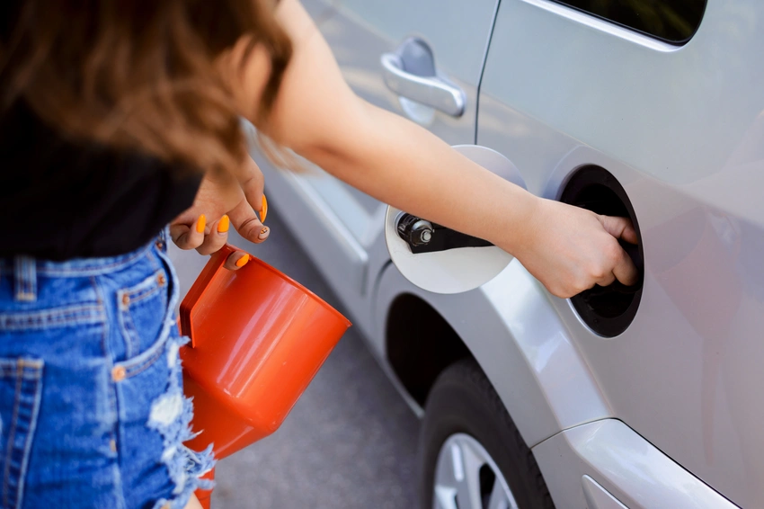 How Fuel Delivery Services Ensure Timely Help In Emergencies Charlotte NC How Fuel Delivery Services Ensure Timely Help In Emergencies Charlotte NC